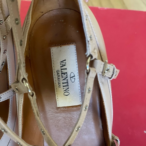 Valentino Garavani Love Latch Strappy Grommet Pump Size 37 Poundre MudPump Heels - Picture 4 of 8